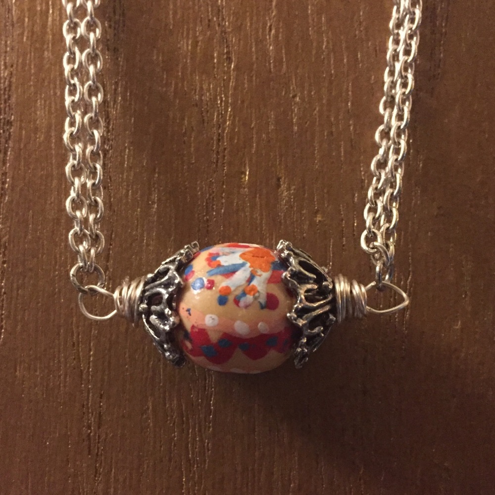 Bead necklace